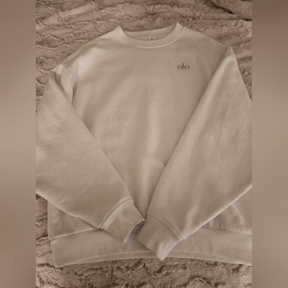 ALO Yoga Women's White Crewneck Accolade XS